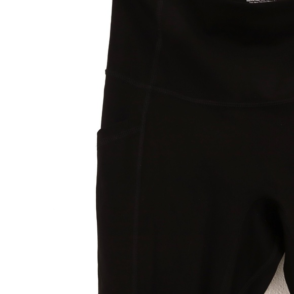 Everlane Perform Black Leggings - Picture 5 of 5